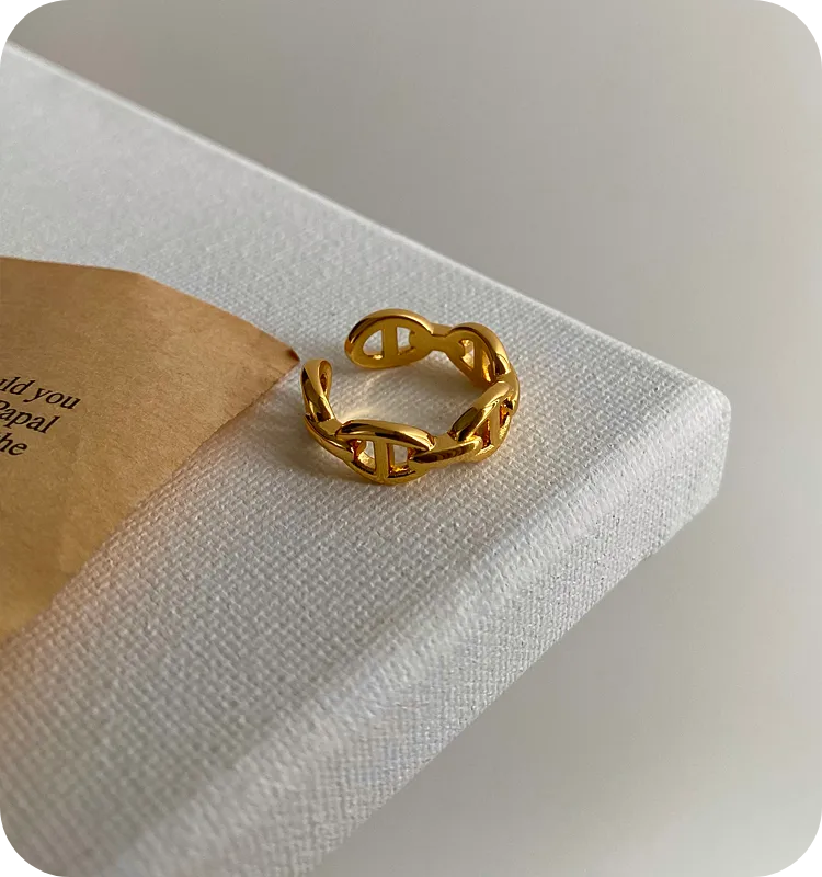 Christian Dior Ring