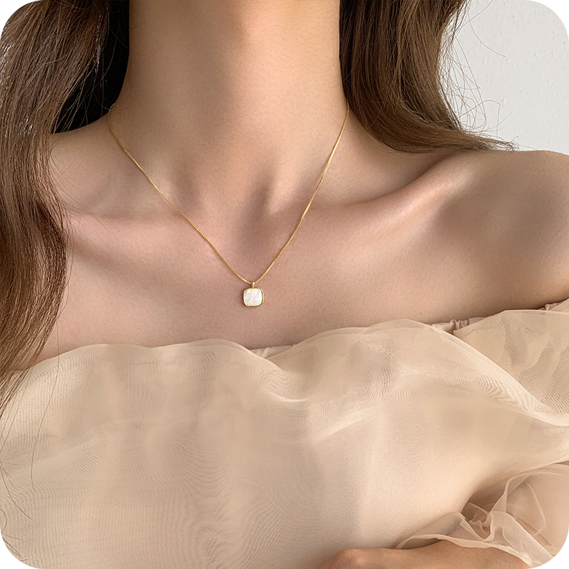 Nacre Shell Necklace